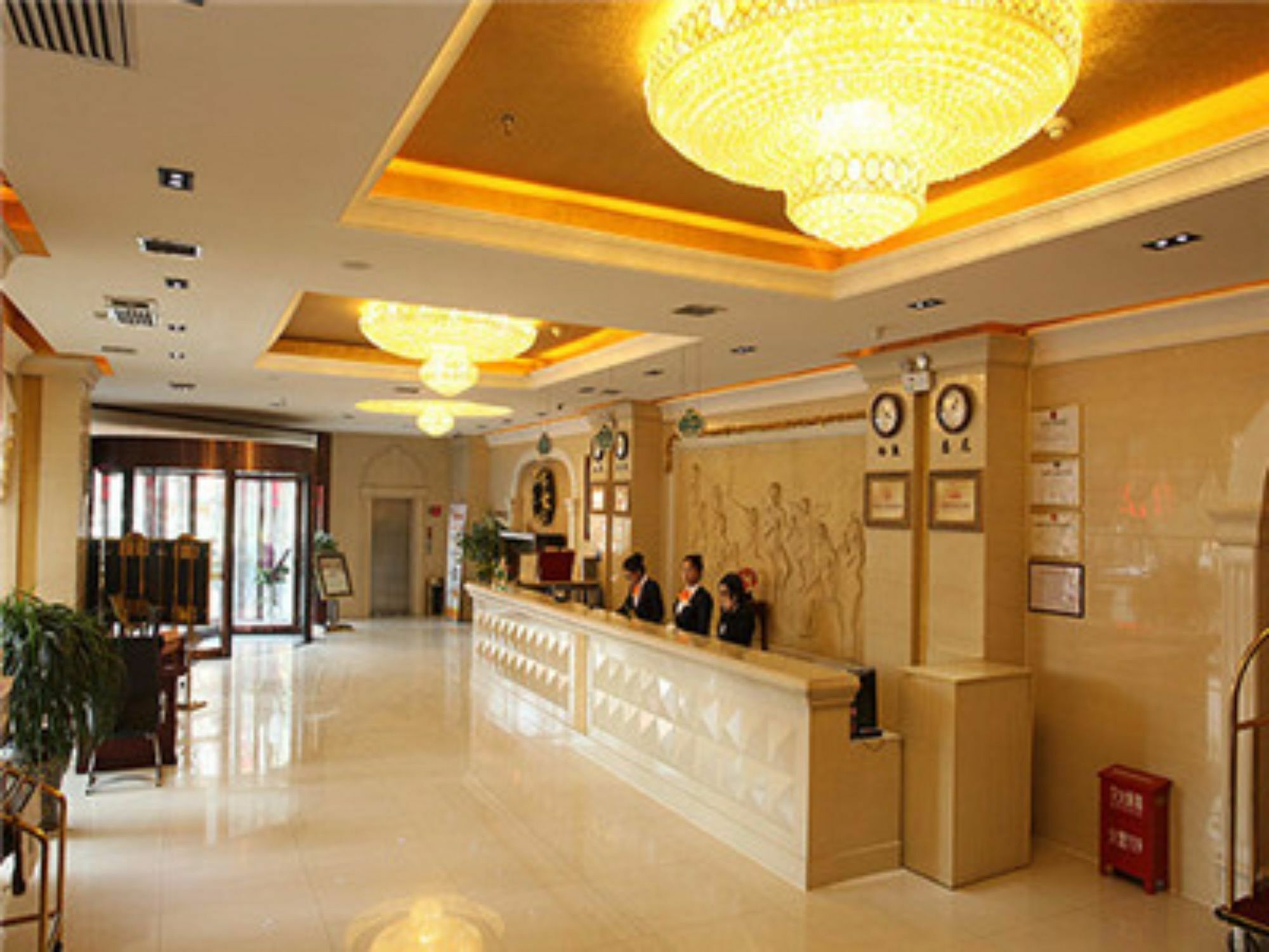 Vienna Hotel Xi'An Railway Station Bagian luar foto